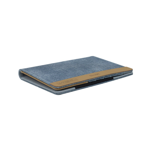 inno3C Passport Holder Tracker i-FP20 (Blue)｜Wireless Charging Built-in Rechargeable Battery Passport Finder Works with Apple Find My｜Passport Cover Tracker｜Passport Finder